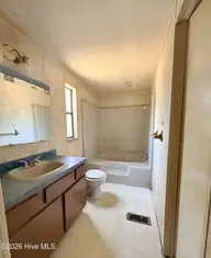 142 Woodberry Lane, Jackson Springs, NC 27281 — 3-bedroom manufactured home, Jackson Springs, NC, photo 6 of 18: IMG_0567