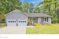 1122 Barkentine Drive, New Bern, NC 28560 — 3-bedroom waterfront home in Fairfield Harbour, New Bern, NC, photo 1 of 56: 1122 Barkentine Drive