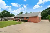 108 Robinson Drive, Goldsboro, NC 27534 — 3-bedroom home in Bellwood, Goldsboro, NC, photo 2 of 31: 03-108 Robinson Dr-3