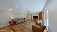 268 Shoreline Drive, New Bern, NC 28562 — 4-bedroom waterfront home in River Bend, New Bern, NC, photo 22 of 69: family room