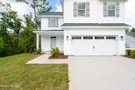 574 Poppleton Drive, Hampstead, NC 28443 — 4-bedroom home in Harrison Cove, Hampstead, NC, photo 3 of 36