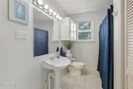 207 N 19th Street, Morehead City, NC 28557 — 2-bedroom home in Morehead City, Morehead City, NC, photo 8 of 40: Primary Bath