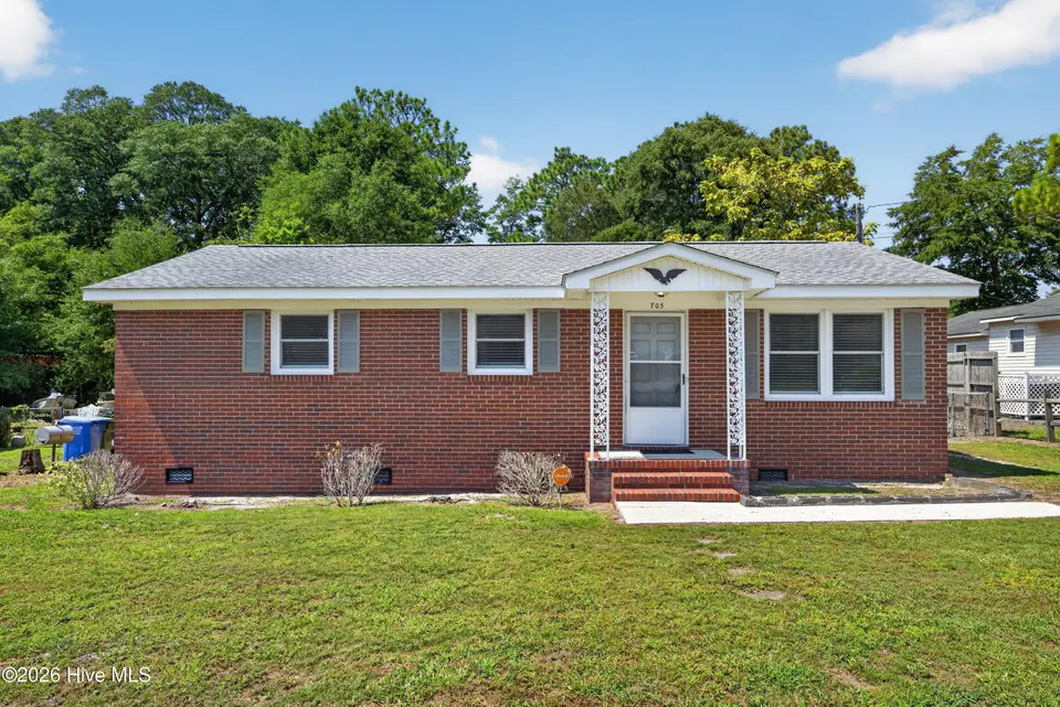 705 Holbrooke Avenue, Wilmington, NC 28412 — 3-bedroom home in Victoria Village, Wilmington, NC, photo 1 of 35