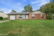 304 Branchwood Court, Jacksonville, NC 28546 — 3-bedroom home in Branchwood, Jacksonville, NC, photo 1 of 44: DSC03078
