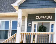 7120 Canal Drive, Emerald Isle, NC 28594 — 4-bedroom waterfront home in Archers Point, Emerald Isle, NC, photo 5 of 43: IMG_9290