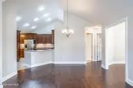 117 W Chelsea Court, Southern Pines, NC 28387 — 3-bedroom condo in Mid South Club, Southern Pines, NC, photo 7 of 43: Dining Area