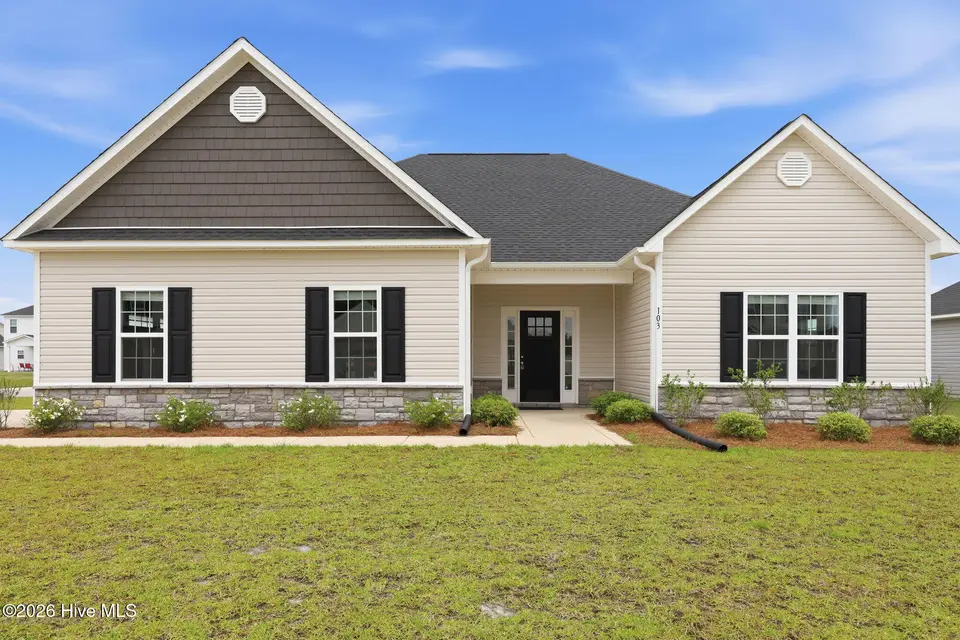 103 Jackson Heights, Jacksonville, NC 28546 — 3-bedroom home in Onslow Bay, Jacksonville, NC, photo 1 of 54