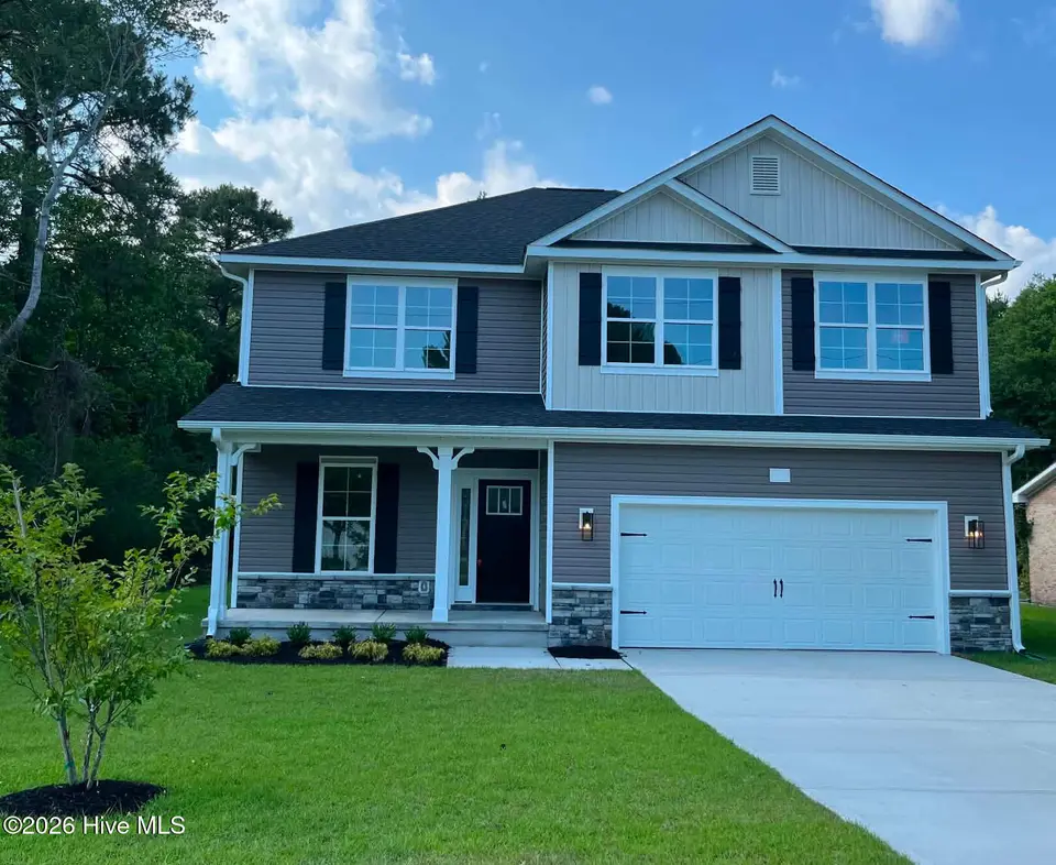 2119 Caracara Drive, New Bern, NC 28560 — 4-bedroom home in Fairfield Harbour, New Bern, NC, photo 1 of 13