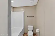 108 Pond View Circle, Hampstead, NC 28443 — 3-bedroom manufactured home in Virginia Creek Forest, Hampstead, NC, photo 16 of 22: 16_beyc69a87fa7ad510