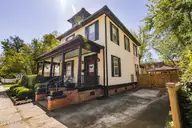615 New Street, New Bern, NC 28560 — 3-bedroom home in New Bern Downtown Historic, New Bern, NC, photo 6 of 70: Bonci_RealEstatePhotos_SamanthaMilligan_