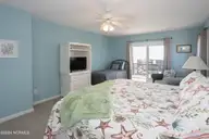 388 New River Inlet Road, North Topsail Beach, NC 28460 — 5-bedroom waterfront home in Crystal Shores, North Topsail Beach, NC, photo 21 of 50: NCNTB388-4983459