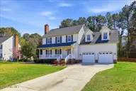 621 E Raintree Lane, Goldsboro, NC 27534 — 3-bedroom home in Raintree, Goldsboro, NC, photo 2 of 27: 02-621 E Raintree Ln-2