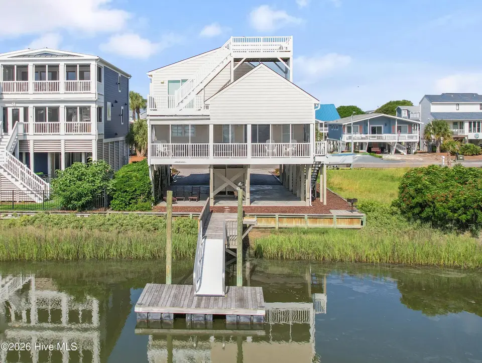 423 Cobia Street, Sunset Beach, NC 28468 — 4-bedroom waterfront home, Sunset Beach, NC, photo 1 of 53