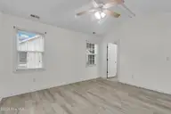 124 Leonard Drive, New Bern, NC 28560 — 4-bedroom home in The Oaks, New Bern, NC, photo 10 of 27