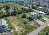 869 Heron Landing Wynd, Holden Beach, NC 28462 — 4-bedroom home in Heron Landing, Holden Beach, NC, photo 12 of 23