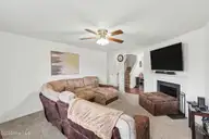 3913 Huntsmoor Lane NW, Wilson, NC 27896 — 4-bedroom home in Lantern Square, Wilson, NC, photo 4 of 22: 004_file_3759
