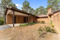 534 Sandalwood Drive, Southern Pines, NC 28387 — 3-bedroom townhome in Knlwd Vlg, Southern Pines, NC, photo 4 of 37: 42-web-or-mls-DSC05883