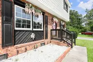 407 Brynn Marr Road, Jacksonville, NC 28546 — 4-bedroom home in Brynn Marr, Jacksonville, NC, photo 5 of 47