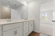 763 Pelican Cove Way SE 214, Southport, NC 28461 — 3-bedroom home in Pelican Cove, Southport, NC, photo 10 of 21: bath
