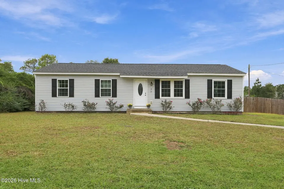 77 Crown Point Road, Hubert, NC 28539 — 3-bedroom home in Crown Point, Hubert, NC, photo 1 of 41: 1-web-or-mls-IMG_7205 (1)