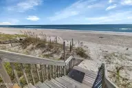 194 Topsail Road, North Topsail Beach, NC 28460 — 3-bedroom waterfront home in Old Settlers Beach, North Topsail Beach, NC, photo 4 of 53: GI - 194 Topsail Rd - Hannah & Duran-41