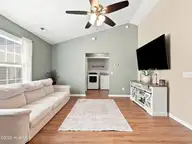 Aragona Village, Jacksonville — 4-bedroom home in Aragona Village, Jacksonville, NC, photo 20 of 40