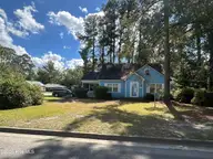 322 E Cavenaugh Street, Wallace, NC 28466 — 3-bedroom home, Wallace, NC, photo 2 of 15: IMG_6717