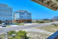 922 E Beach Drive, Oak Island, NC 28465 — 4-bedroom home, Oak Island, NC, photo 7 of 32