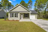 587 Greenmoss Road, Southport, NC 28461 — 2-bedroom home, Southport, NC, photo 4 of 45: 587GreenmossRd-4