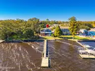 1804 River Drive, New Bern, NC 28560 — 4-bedroom waterfront home in Riverside, New Bern, NC, photo 12 of 52: 13-web-or-mls-DJI_20251016100921_0038_D-