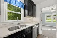 5203 Meadowbrook Drive, Trent Woods, NC 28562 — 3-bedroom home in Country Club Park, Trent Woods, NC, photo 21 of 61: Kitchen