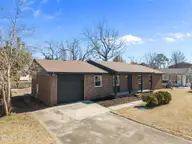 1414 Davis Street, Jacksonville, NC 28540 — 3-bedroom home in Brook Valley, Jacksonville, NC, photo 3 of 50: 29-web-or-mls-1414 Davis St. 83