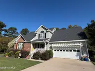814 Gatewood Drive, Winterville, NC 28590 — 4-bedroom home in Gatewood, Winterville, NC, photo 2 of 5: IMG_7637