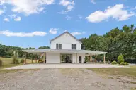 491 Stage Road, Carthage, NC 28327 — 3-bedroom waterfront home in Pressley Estates, Carthage, NC, photo 3 of 42