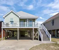 115 E Bogue Boulevard, Atlantic Beach, NC 28512 — 3-bedroom home in The Cottages @ The Grove, Atlantic Beach, NC, photo 1 of 50: 1-web-or-mls-IMG_6135