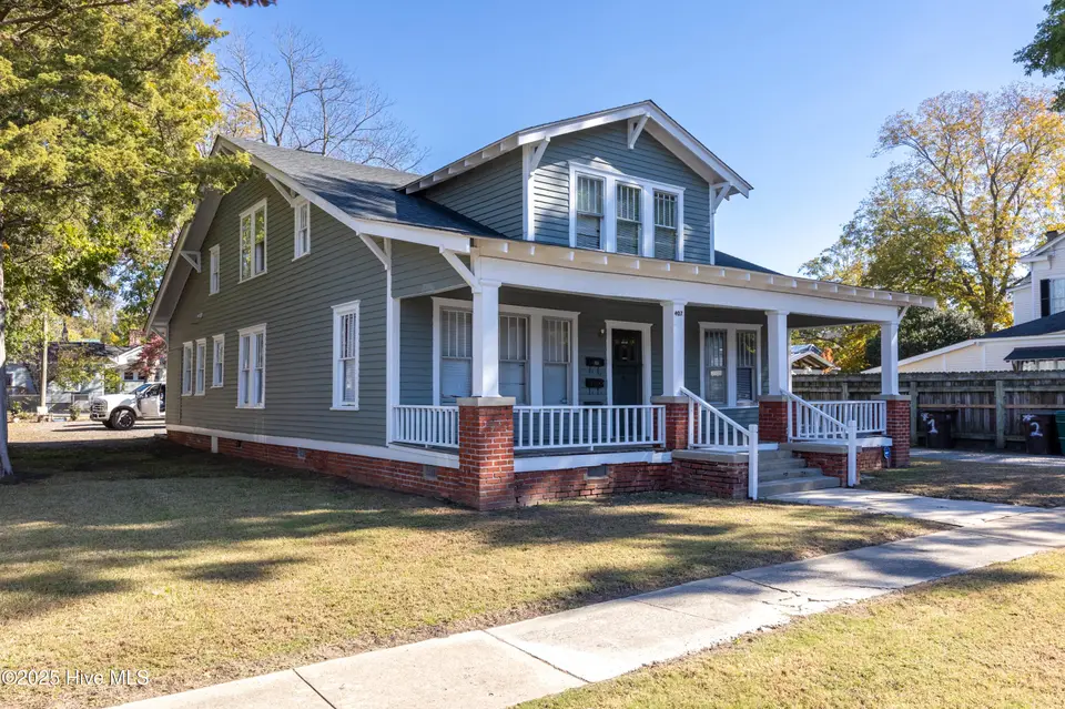 407 St Andrew Street, Tarboro, NC 27886 — 3-bedroom home in Historic District, Tarboro, NC, photo 1 of 27: 407StAndrews_03