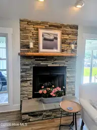 31 Pier Pointe, New Bern, NC 28562 — 3-bedroom waterfront townhome in River Bend, New Bern, NC, photo 10 of 60: 0556f8f1-0f9a-4866-b5e1-30cac83f0a26~1