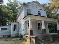 207 N Pierce Street, Washington, NC 27889 — 2-bedroom home, Washington, NC, photo 1 of 4: 207 N Pierce 2