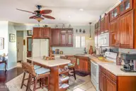 217 Broad Street, Beaufort, NC 28516 — 3-bedroom home, Beaufort, NC, photo 11 of 40: 217 BROAD (20)