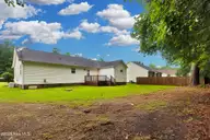 124 Leonard Drive, New Bern, NC 28560 — 4-bedroom home in The Oaks, New Bern, NC, photo 22 of 27