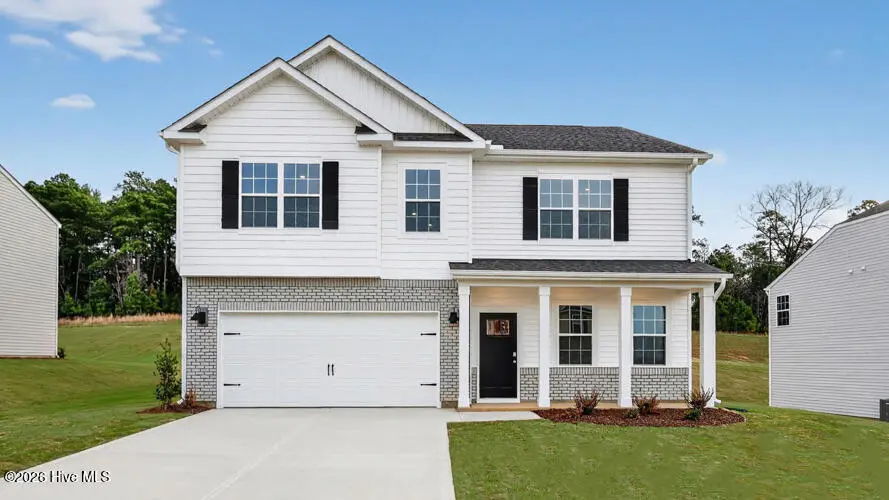 673 Wilder Bloom Path, Aberdeen, NC 28315 — 5-bedroom home in Martin Farms, Aberdeen, NC, photo 1 of 33: Hanover B2