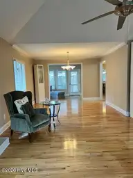 103 Pinnacle Court, West End, NC 27376 — 3-bedroom waterfront townhome in Seven Lakes West, West End, NC, photo 8 of 34: Great Room 2