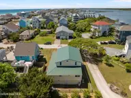 7710 8th Avenue, North Topsail Beach, NC 28460 — 5-bedroom waterfront home in Seahaven Beach, North Topsail Beach, NC, photo 15 of 51: 15-web-or-mls-15