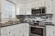 306 River Walk, New Bern, NC 28560 — 2-bedroom condo in New Bern Downtown Historic, New Bern, NC, photo 8 of 28: IMG_3001