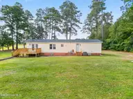 3312 Old Lumberton Road, Whiteville, NC 28472 — 3-bedroom manufactured home, Whiteville, NC, photo 2 of 28: Kahunaphoto.com-14