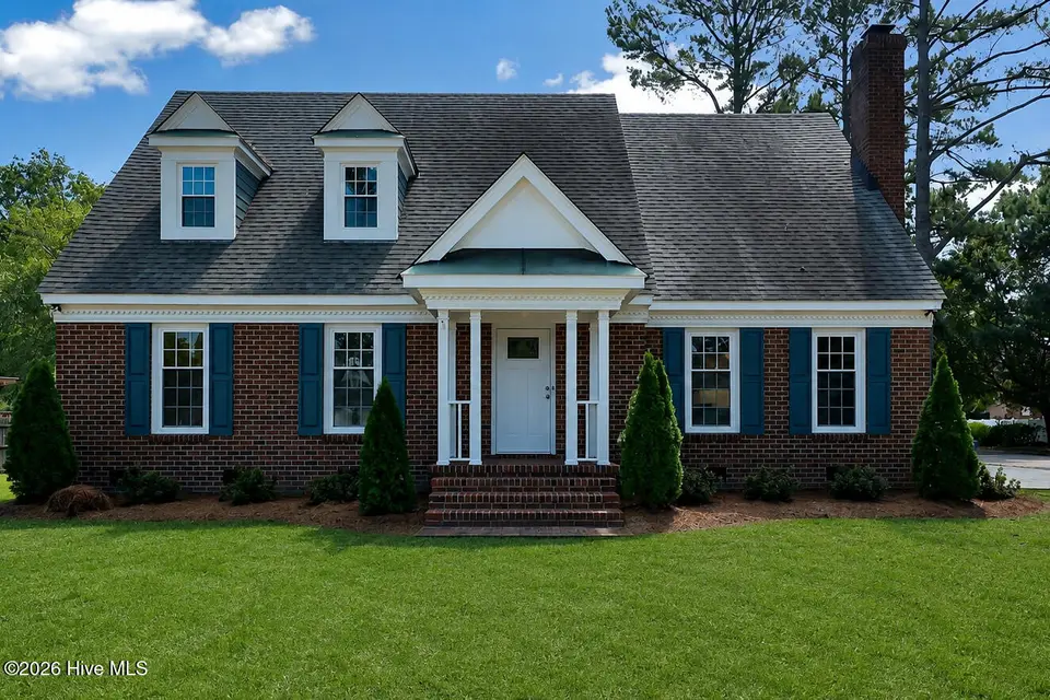 2400 Surry Road NW, Wilson, NC 27896 — 4-bedroom home in Cedar Run, Wilson, NC, photo 1 of 35: Surry