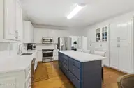 3505 Barons Way, Trent Woods, NC 28562 — 5-bedroom home in Bellefern, Trent Woods, NC, photo 15 of 62: 3505 Barons Way, Trent Woods, NC 28562