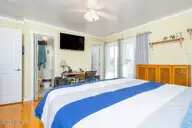 11008 Inlet Drive, Emerald Isle, NC 28594 — 3-bedroom waterfront home in The Point, Emerald Isle, NC, photo 20 of 62: master 1b