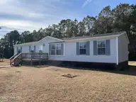 179 Aberdeen Lane, Jacksonville, NC 28540 — 3-bedroom manufactured home in Aberdeen Acres, Jacksonville, NC, photo 1 of 30: IMG_2670