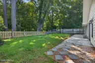 117 Vistamar Drive, Wilmington, NC 28405 — 3-bedroom home in Covil Estates, Wilmington, NC, photo 7 of 44